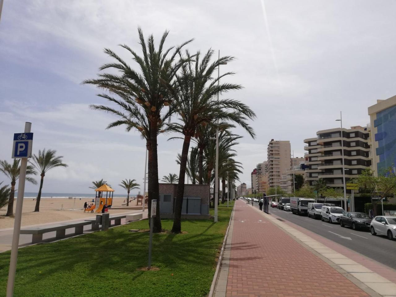 Duplex Altamar Solo Familias Serviplaya Gandía Eksteriør billede